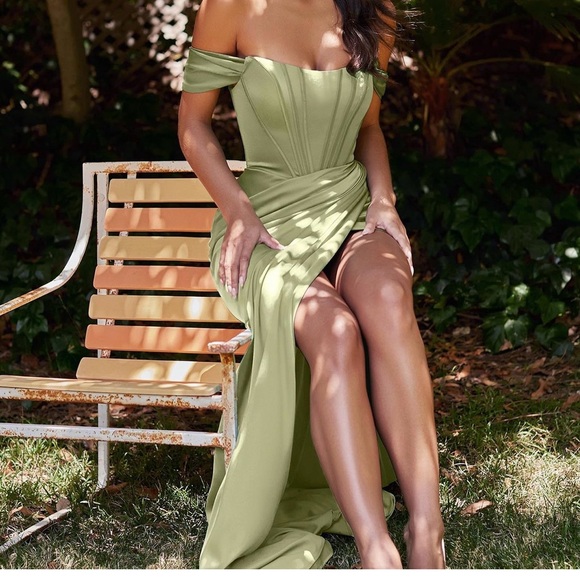 Satin corset dress with removable off the shoulder straps in sage 💚 - Picture 1 of 2